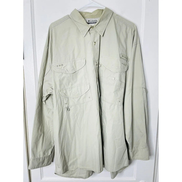 Columbia PFG Fishing Shirt Sz L Men Vented Back Roll-Tab Sleeve Button Down Tan - Picture 1 of 13